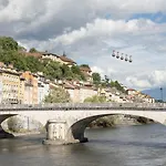 Grenoble ~ Ecole D\'Architecture ~ Grand-Place